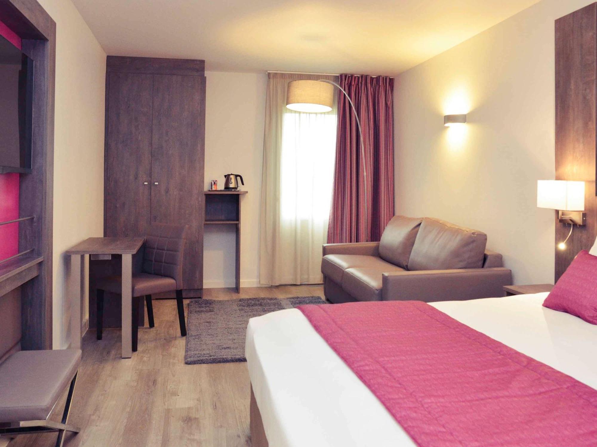 Mercure Lyon Est Chaponnay Exterior foto